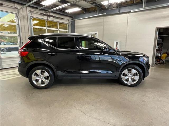 used 2020 Volvo XC40 car, priced at $19,495