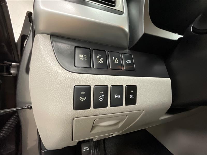 used 2016 Toyota Highlander car, priced at $18,995