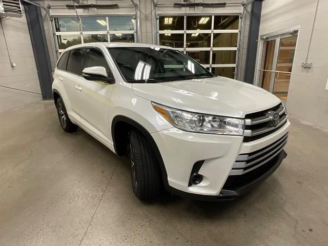 used 2017 Toyota Highlander car, priced at $17,895