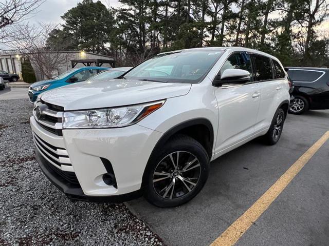 used 2017 Toyota Highlander car, priced at $17,895