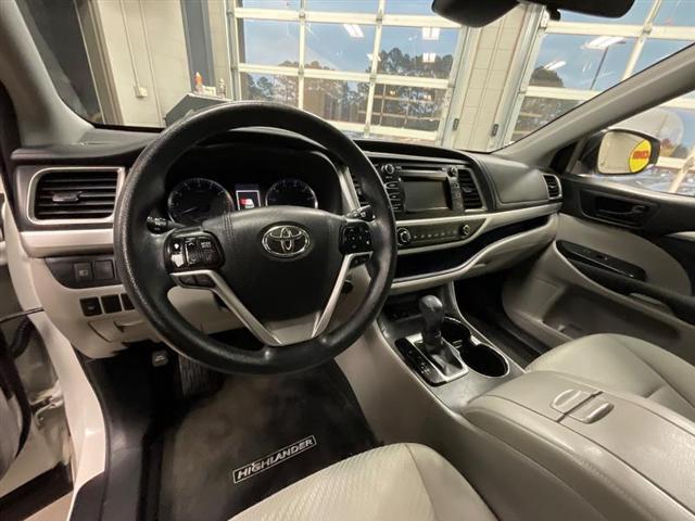 used 2017 Toyota Highlander car, priced at $17,895