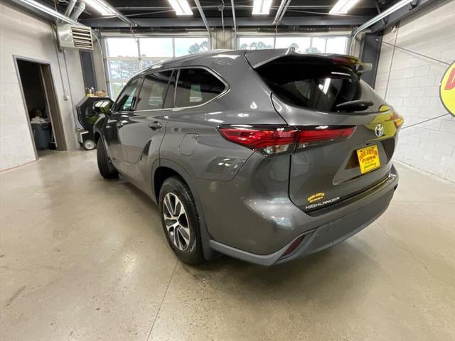 used 2021 Toyota Highlander Hybrid car, priced at $32,850