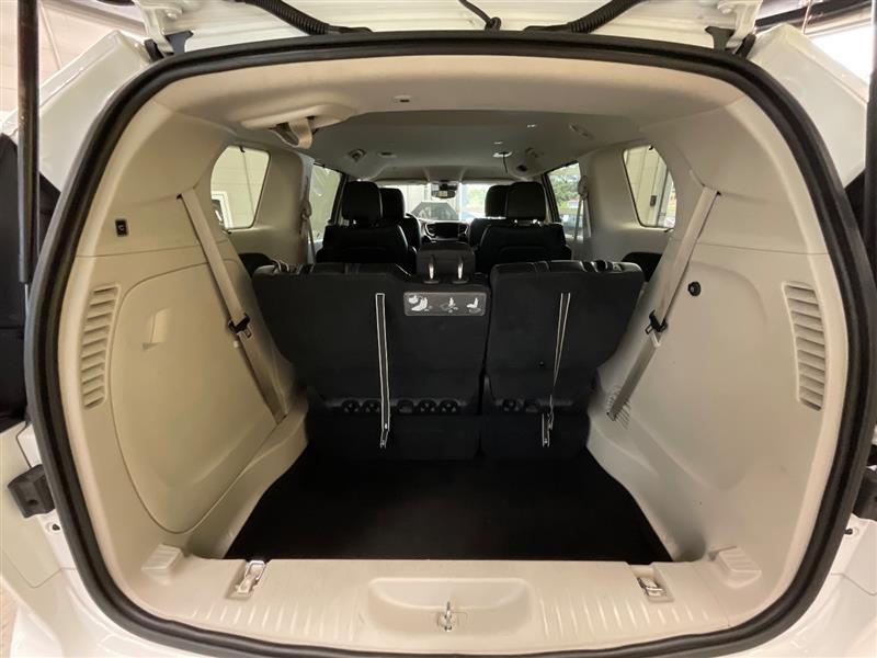 used 2021 Chrysler Pacifica car, priced at $18,850