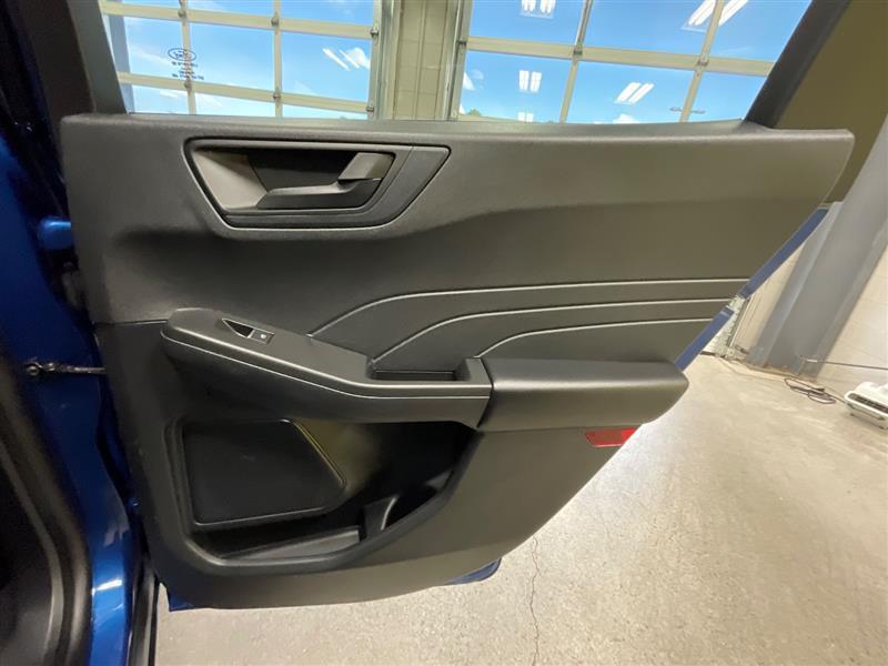 used 2022 Ford Escape car, priced at $15,995