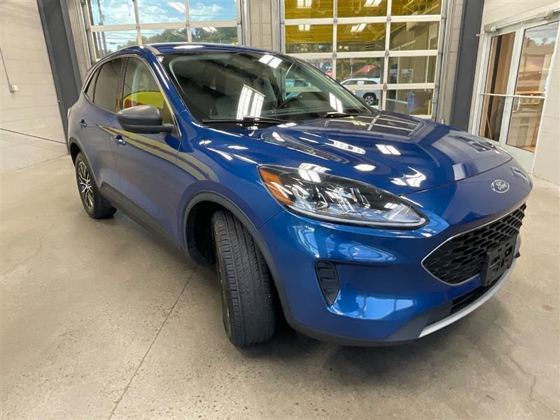 used 2022 Ford Escape car, priced at $15,995