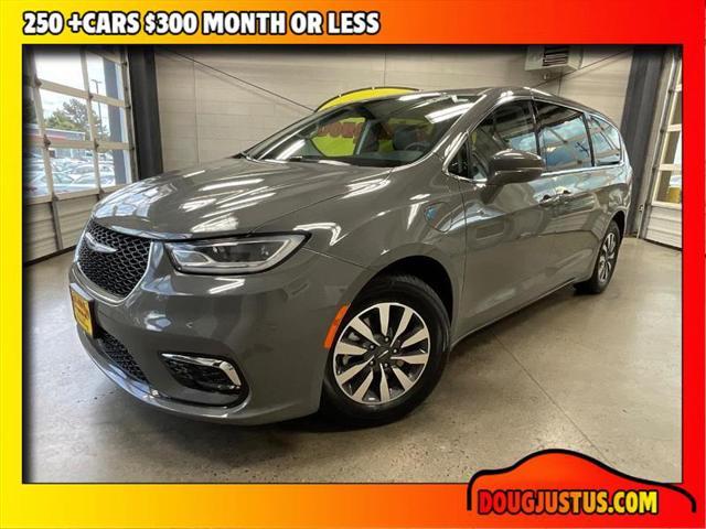 used 2022 Chrysler Pacifica Hybrid car, priced at $21,850