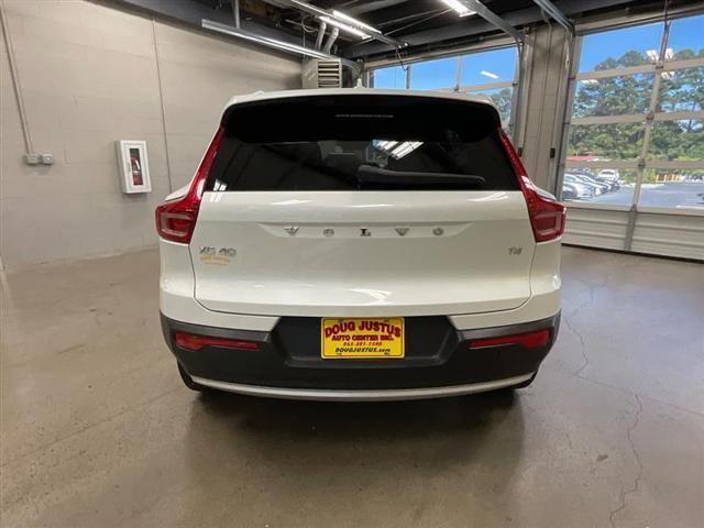 used 2021 Volvo XC40 car, priced at $17,995