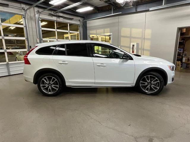 used 2018 Volvo V60 Cross Country car, priced at $9,850