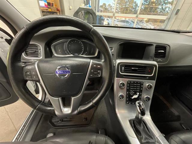 used 2018 Volvo V60 Cross Country car, priced at $9,850