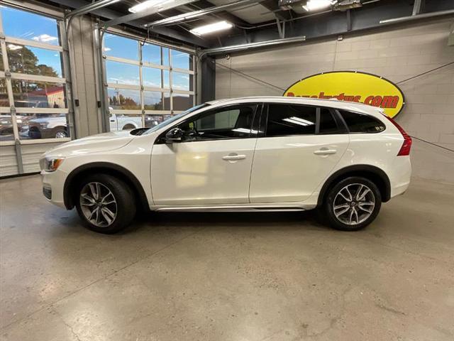 used 2018 Volvo V60 Cross Country car, priced at $9,850