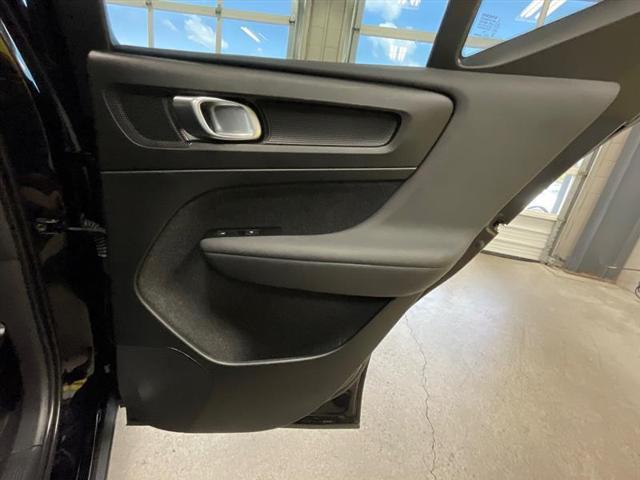 used 2021 Volvo XC40 car, priced at $21,450