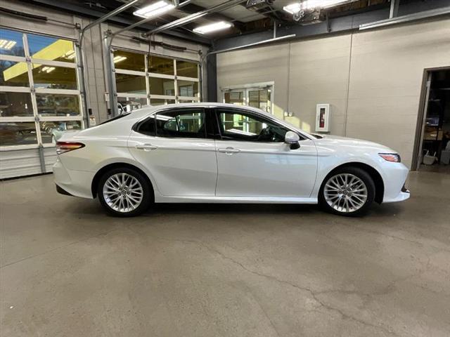 used 2019 Toyota Camry Hybrid car, priced at $18,995