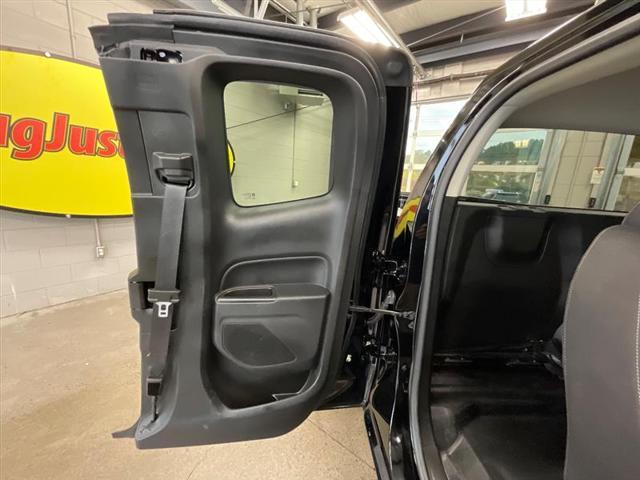 used 2022 Chevrolet Colorado car, priced at $17,995
