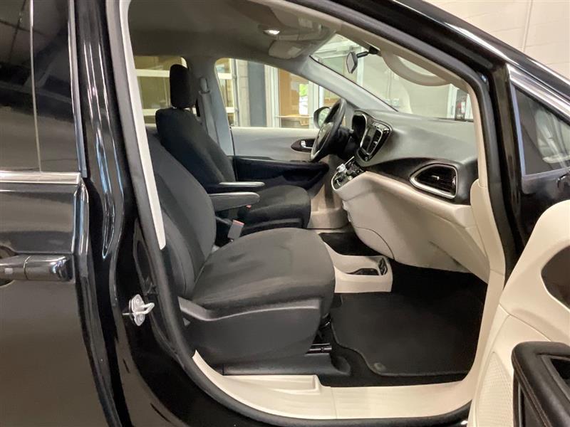 used 2019 Chrysler Pacifica car, priced at $12,995