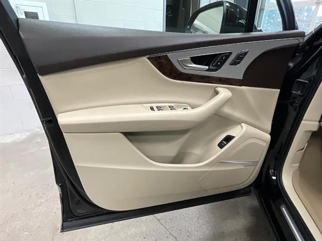 used 2018 Audi Q7 car, priced at $19,995