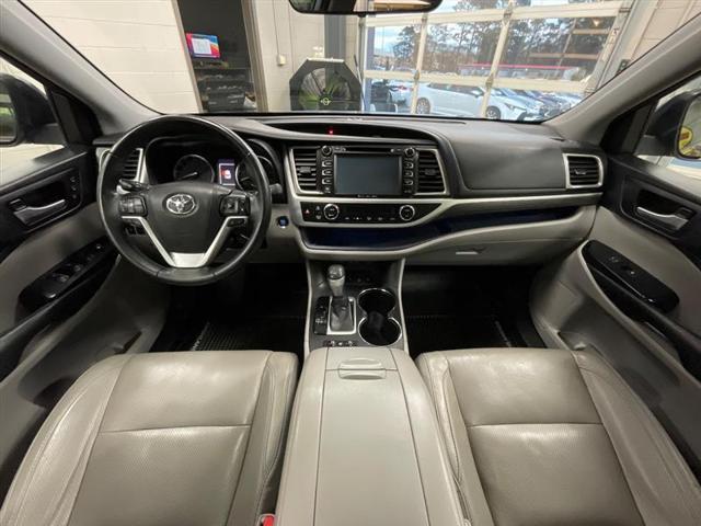 used 2018 Toyota Highlander car, priced at $23,850