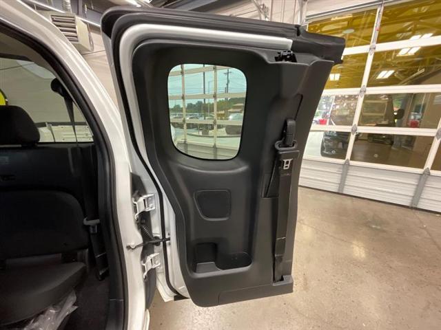 used 2022 Nissan Frontier car, priced at $19,650