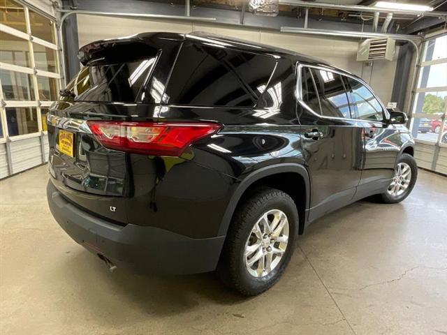 used 2021 Chevrolet Traverse car, priced at $21,500