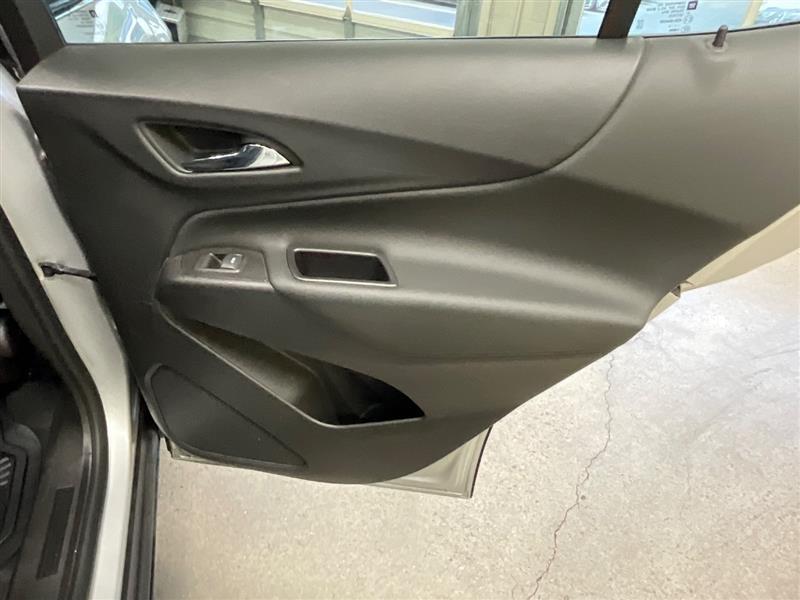 used 2022 Chevrolet Equinox car, priced at $10,850