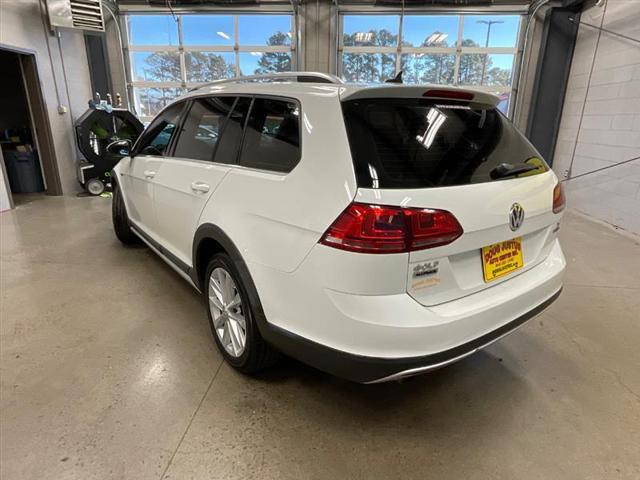 used 2017 Volkswagen Golf Alltrack car, priced at $9,995