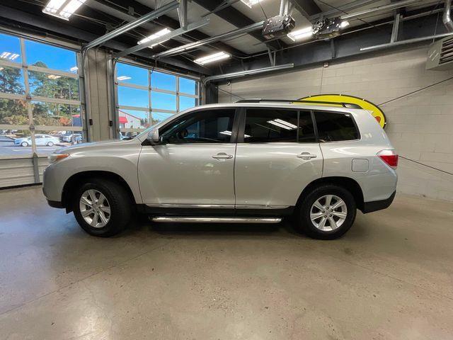 used 2012 Toyota Highlander car, priced at $11,995