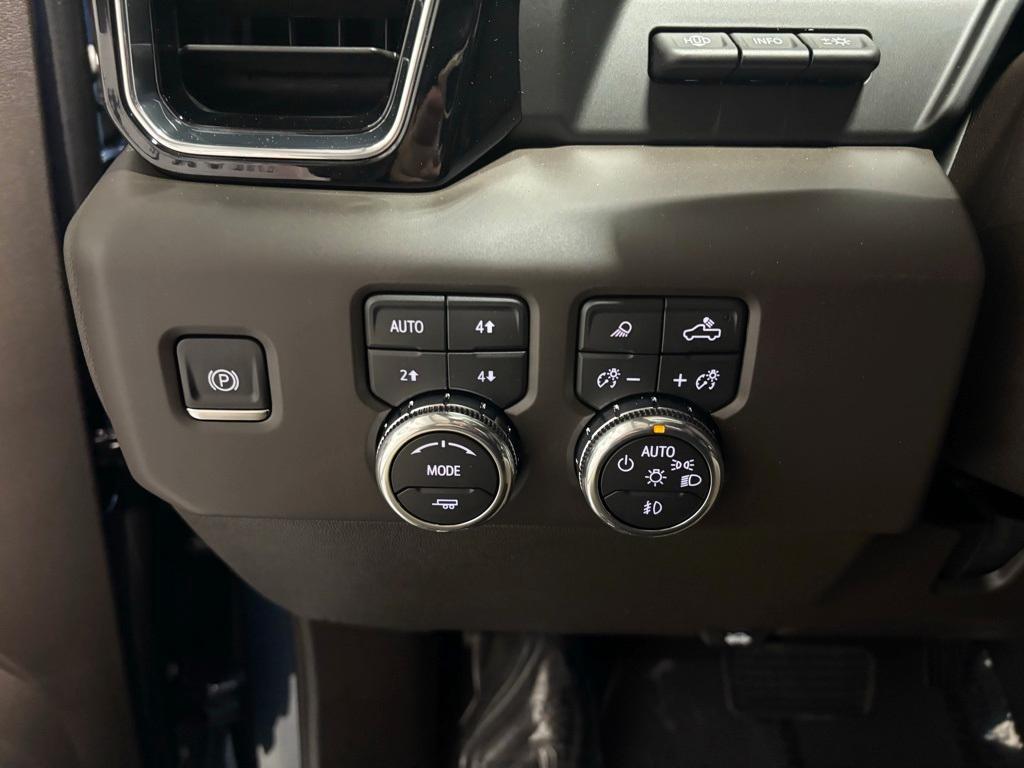 new 2026 GMC Sierra 3500 car, priced at $95,075