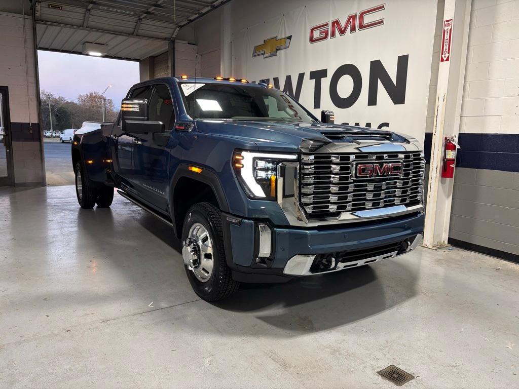 new 2026 GMC Sierra 3500 car, priced at $95,075