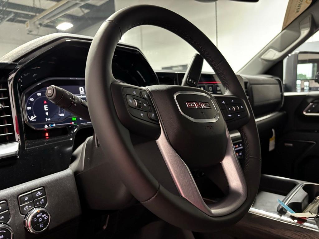 new 2025 GMC Sierra 2500 car, priced at $75,981