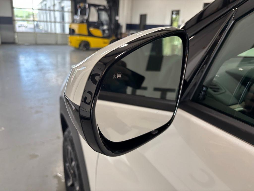 new 2025 Chevrolet TrailBlazer car, priced at $29,325