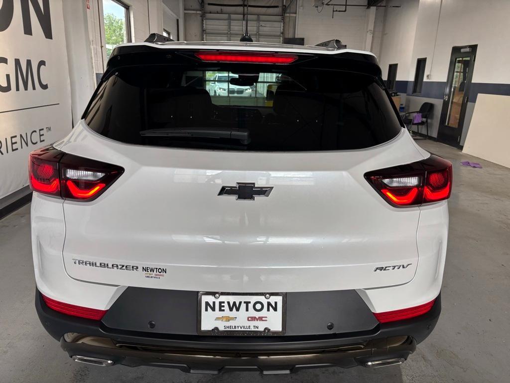 new 2025 Chevrolet TrailBlazer car, priced at $29,325