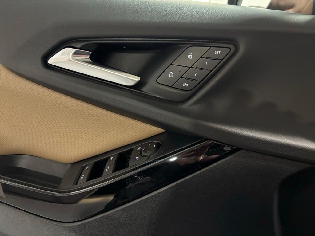 new 2026 Chevrolet Equinox car, priced at $39,066