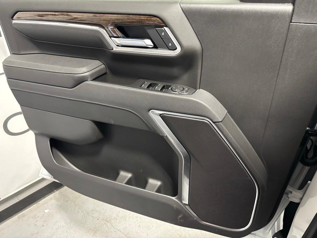 new 2025 GMC Sierra 2500 car, priced at $68,165