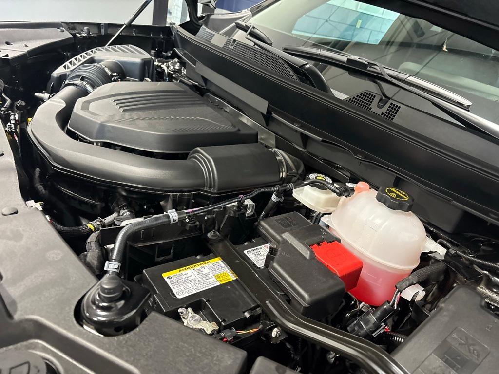 new 2026 Chevrolet Traverse car, priced at $42,624