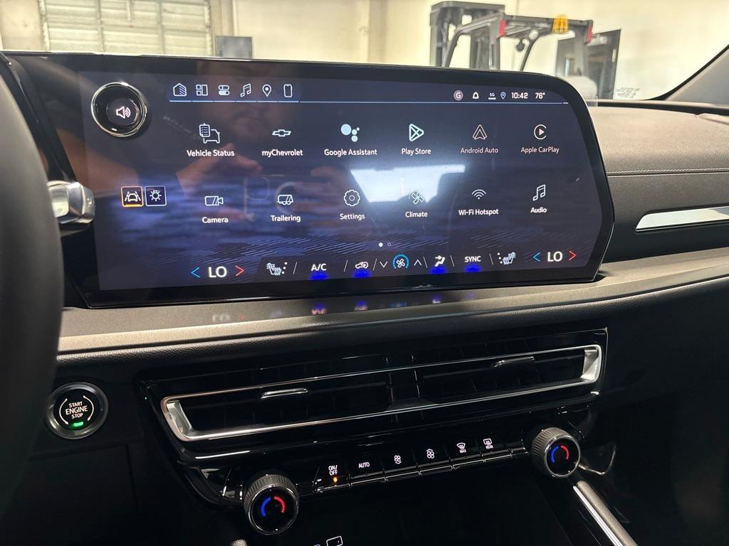 new 2026 Chevrolet Traverse car, priced at $42,624