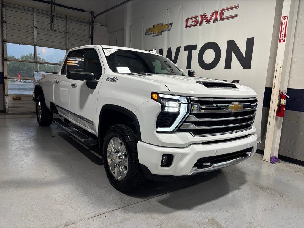 new 2025 Chevrolet Silverado 3500 car, priced at $80,529