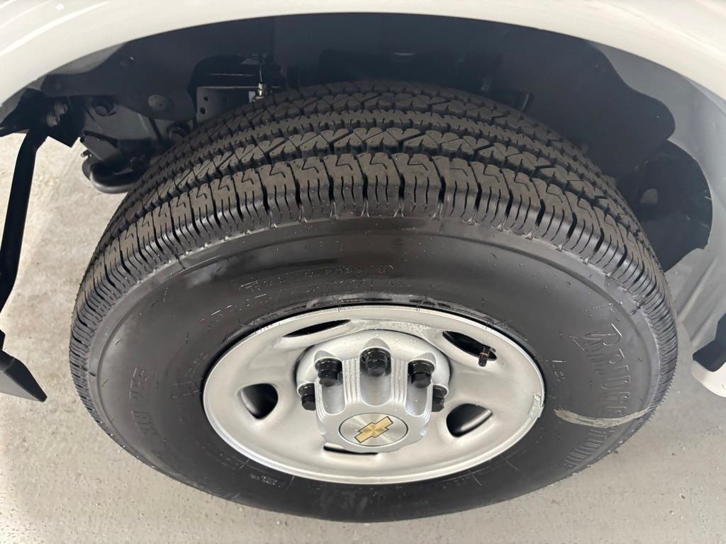 new 2025 Chevrolet Express 2500 car, priced at $45,817