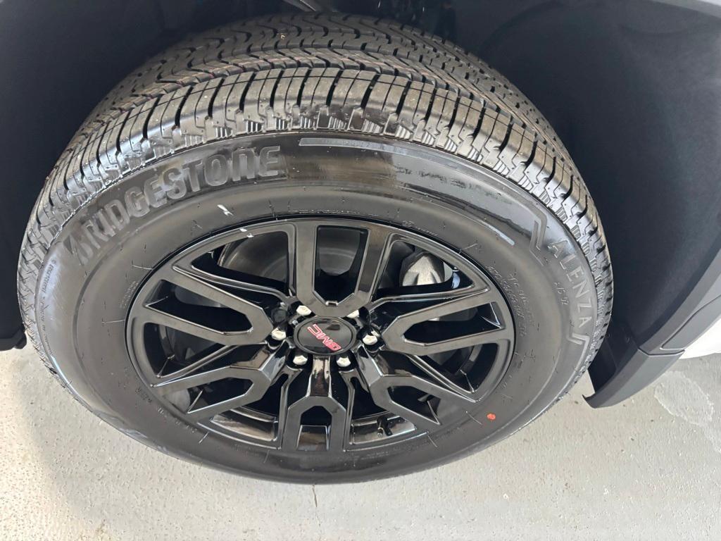 new 2025 GMC Sierra 1500 car, priced at $46,841