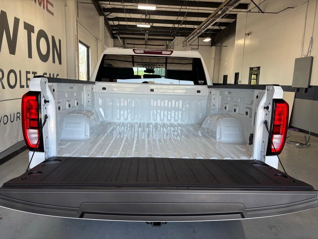 new 2025 GMC Sierra 1500 car, priced at $46,841