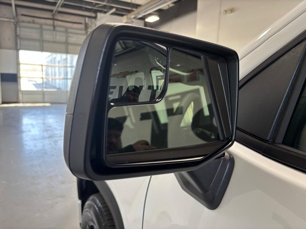 new 2025 GMC Sierra 1500 car, priced at $46,841