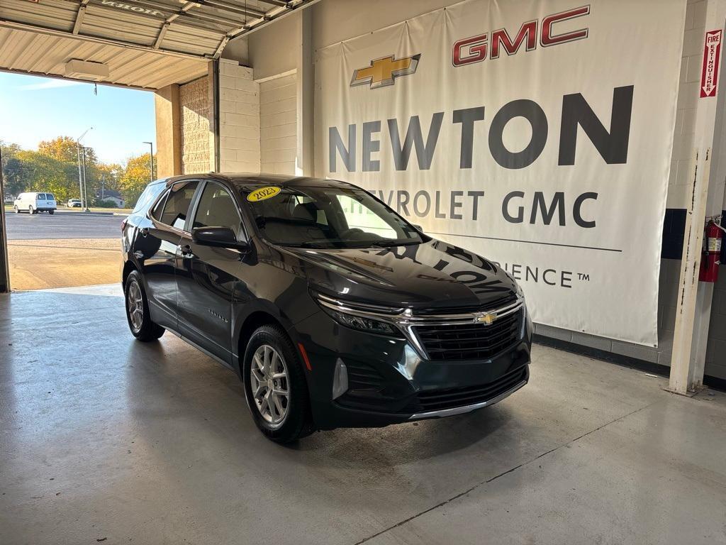 used 2023 Chevrolet Equinox car, priced at $15,637