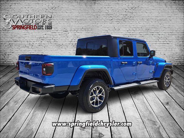 new 2024 Jeep Gladiator car