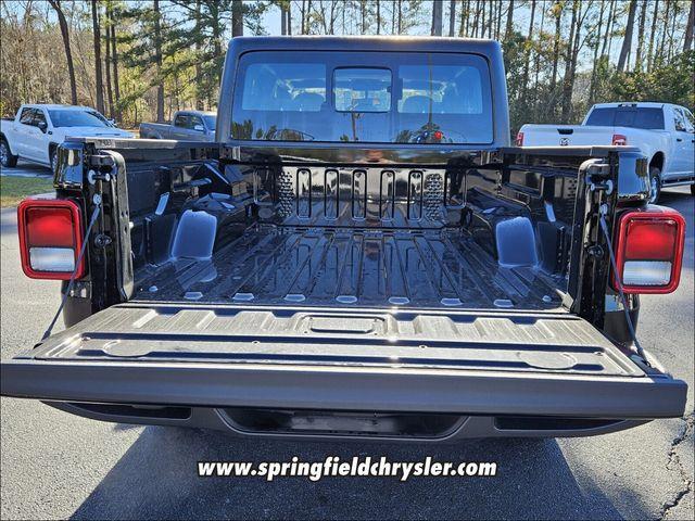 new 2025 Jeep Gladiator car, priced at $41,599