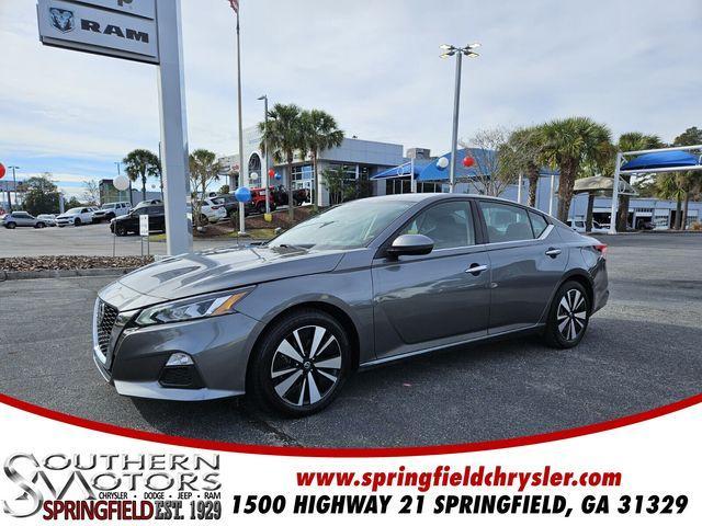 used 2022 Nissan Altima car, priced at $18,999