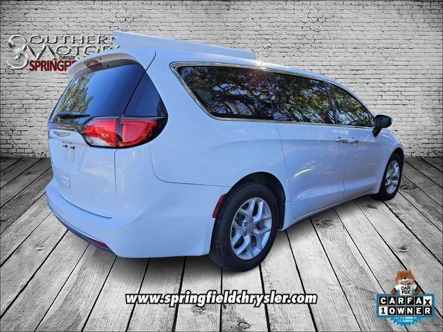 used 2017 Chrysler Pacifica car, priced at $15,498