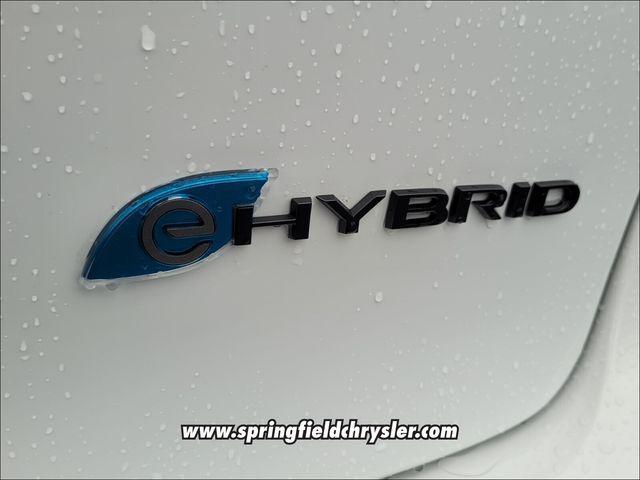 new 2023 Chrysler Pacifica Hybrid car, priced at $51,970