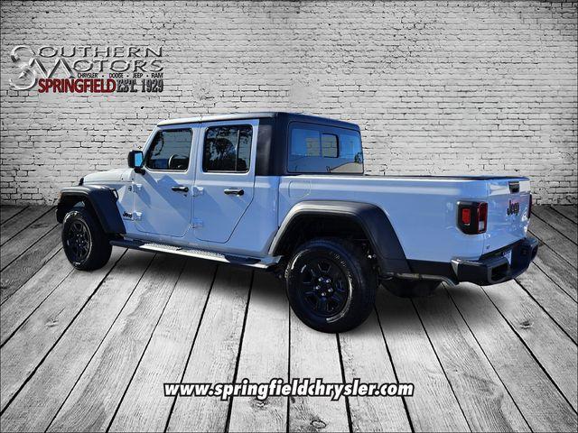 new 2025 Jeep Gladiator car, priced at $40,999