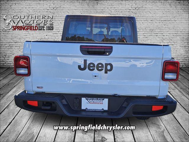 new 2025 Jeep Gladiator car, priced at $40,999