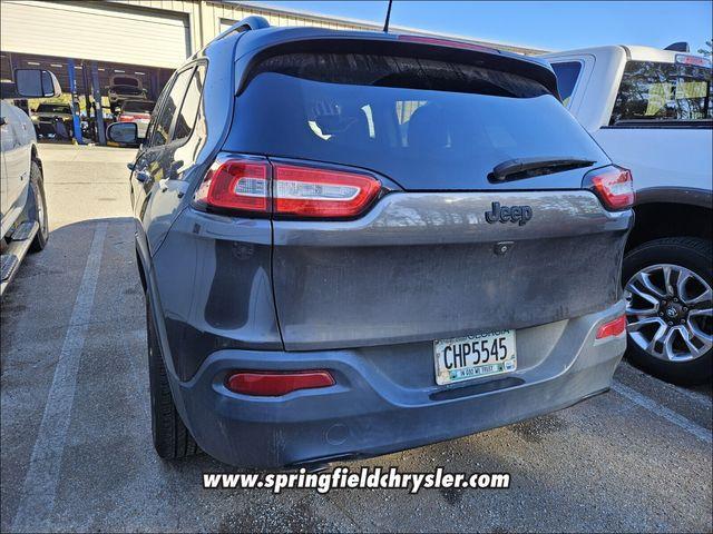 used 2018 Jeep Cherokee car, priced at $13,697