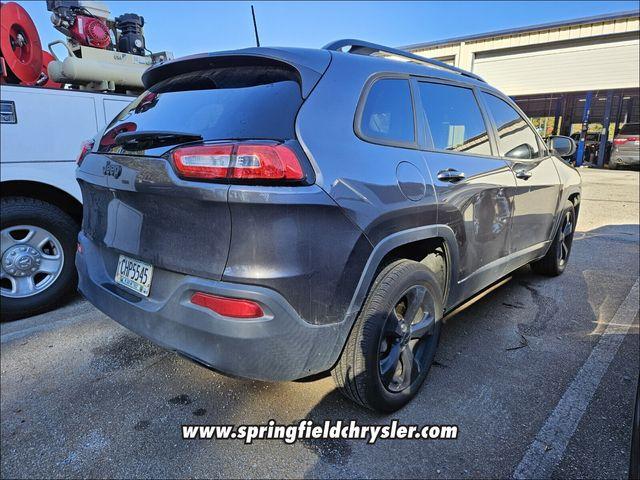 used 2018 Jeep Cherokee car, priced at $13,697