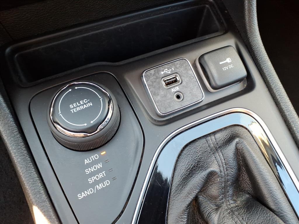 used 2023 Jeep Cherokee car, priced at $23,700